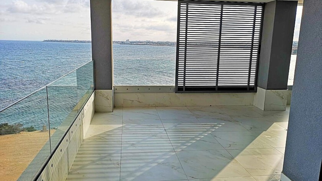 Resale - Apartment - Punta Prima