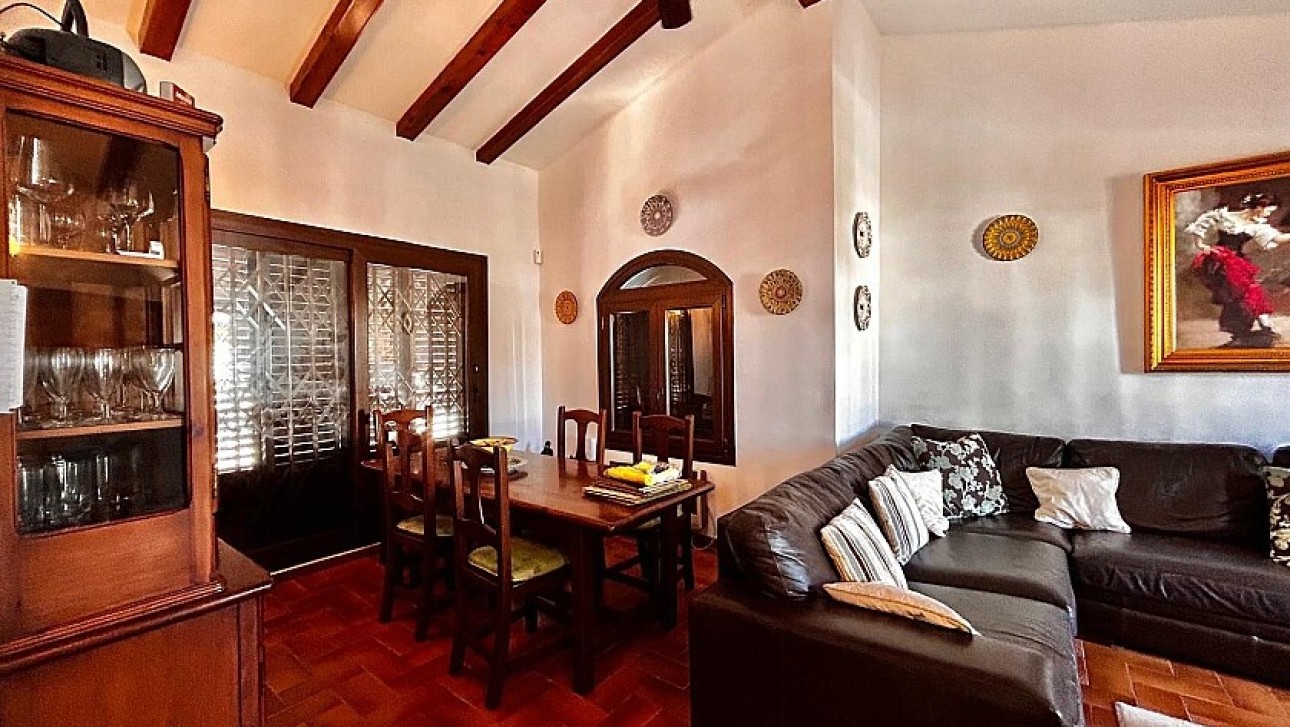 Resale - Villa - Orihuela Costa - Villamartín