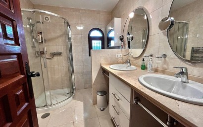Resale - Villa - Orihuela Costa - Villamartín
