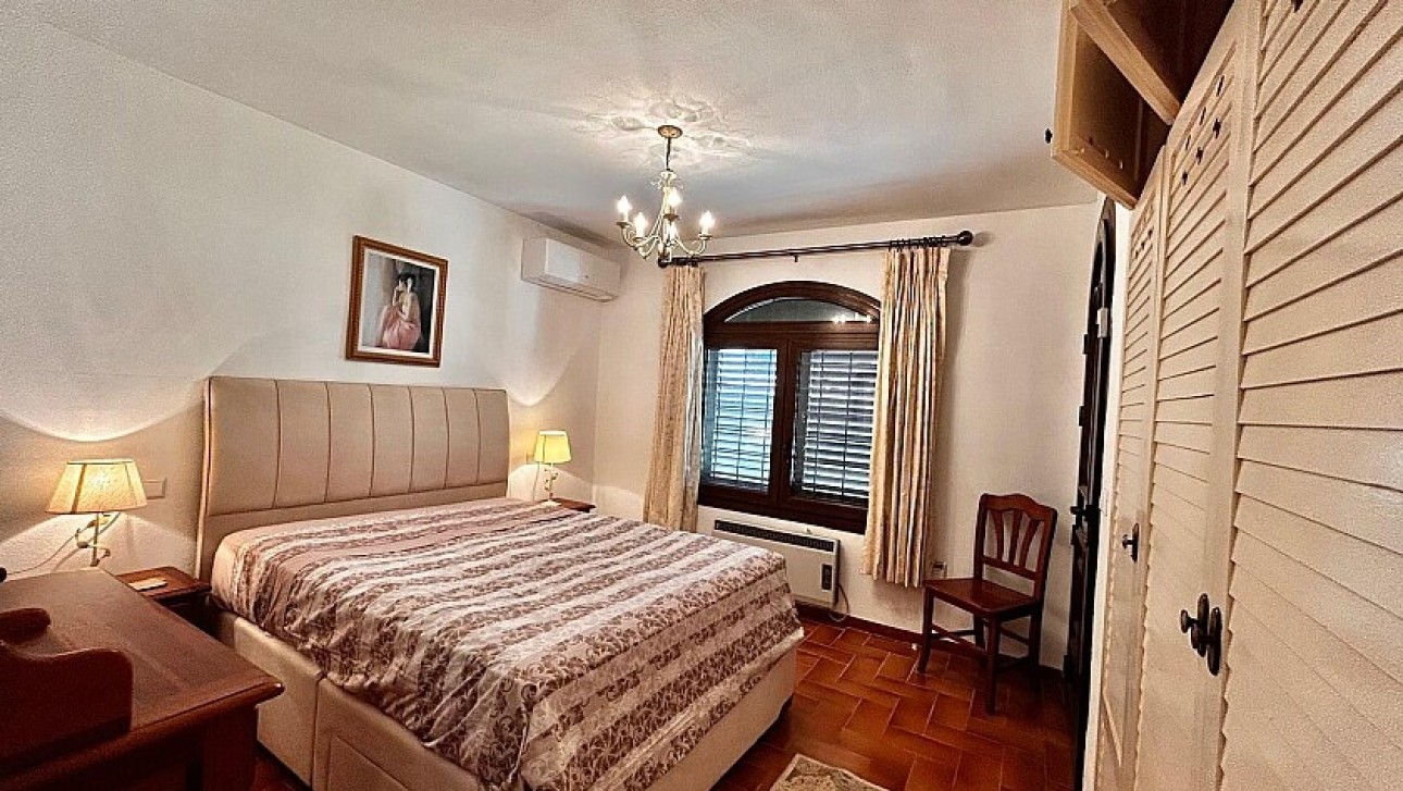 Resale - Villa - Orihuela Costa - Villamartín