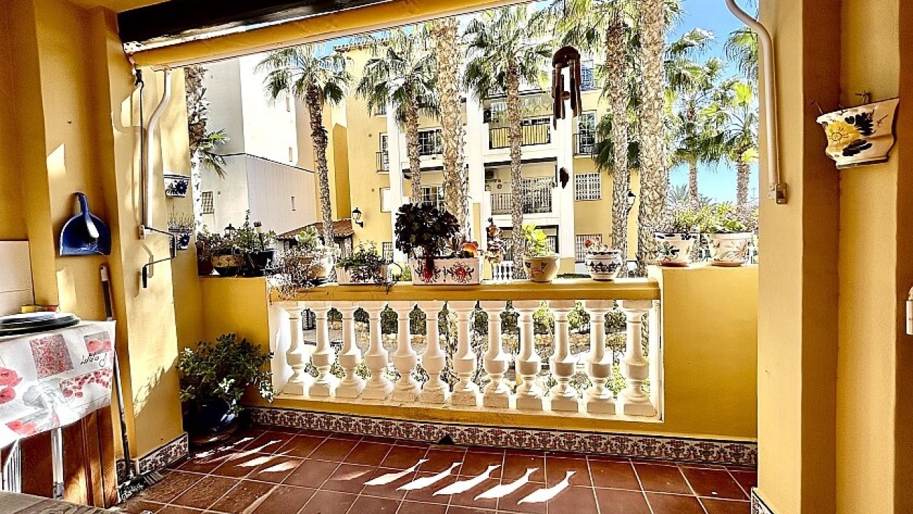 Resale - Apartment - Torrevieja - Playa de los Locos