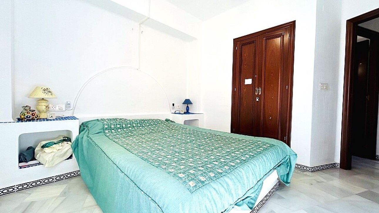 Resale - Apartment - Torrevieja - Playa de los Locos