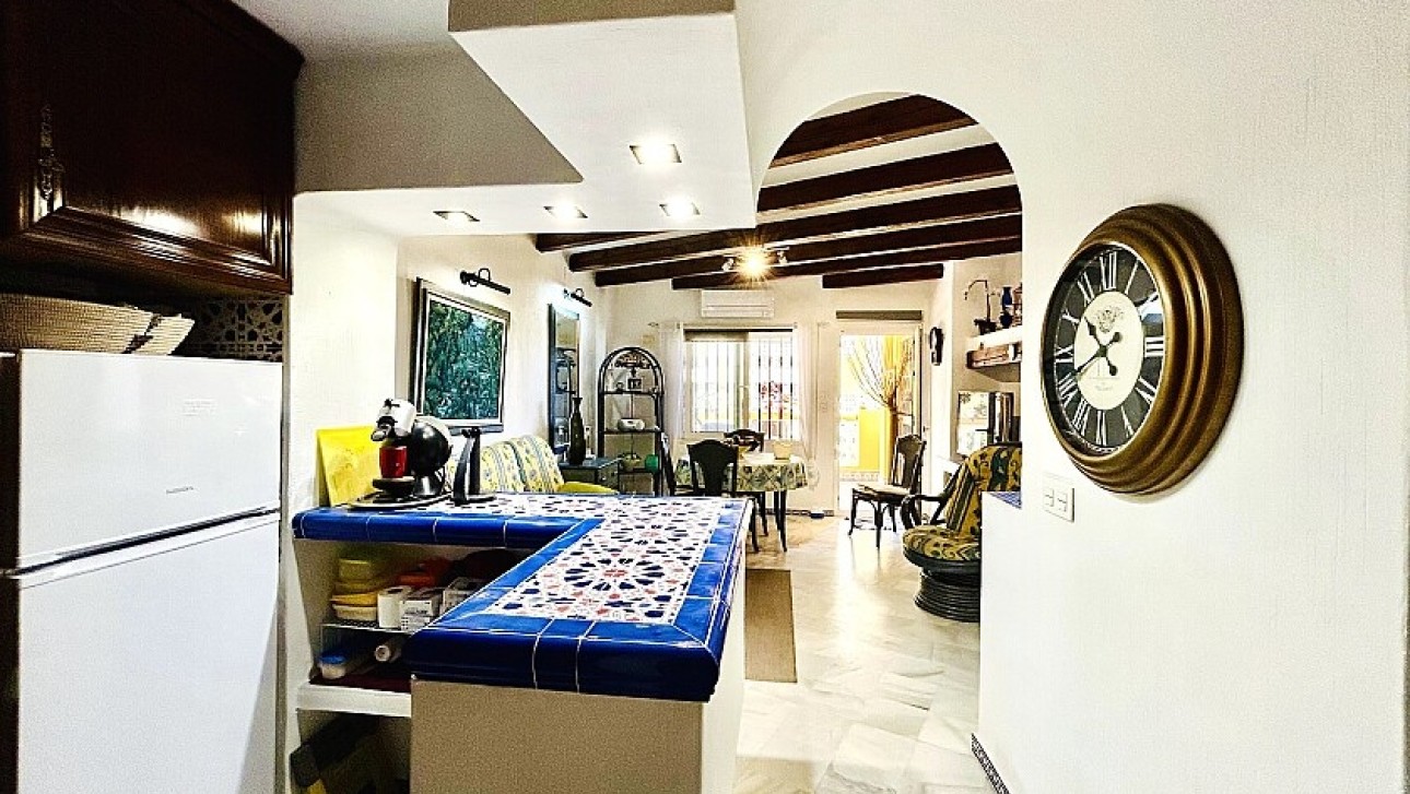 Resale - Apartment - Torrevieja - Playa de los Locos