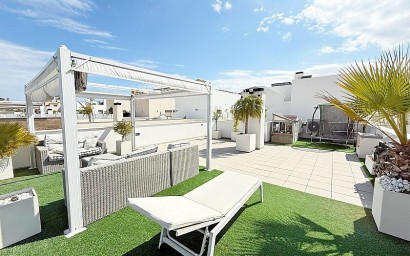 Resale - Luxury villa - Orihuela Costa - Villamartín
