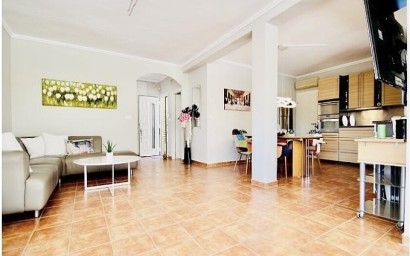 Resale - Semidetached villa - Orihuela Costa - La Zenia