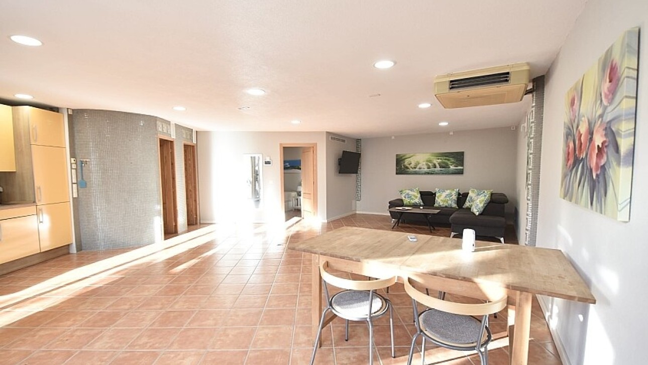 Resale - Semidetached villa - Orihuela Costa - La Zenia
