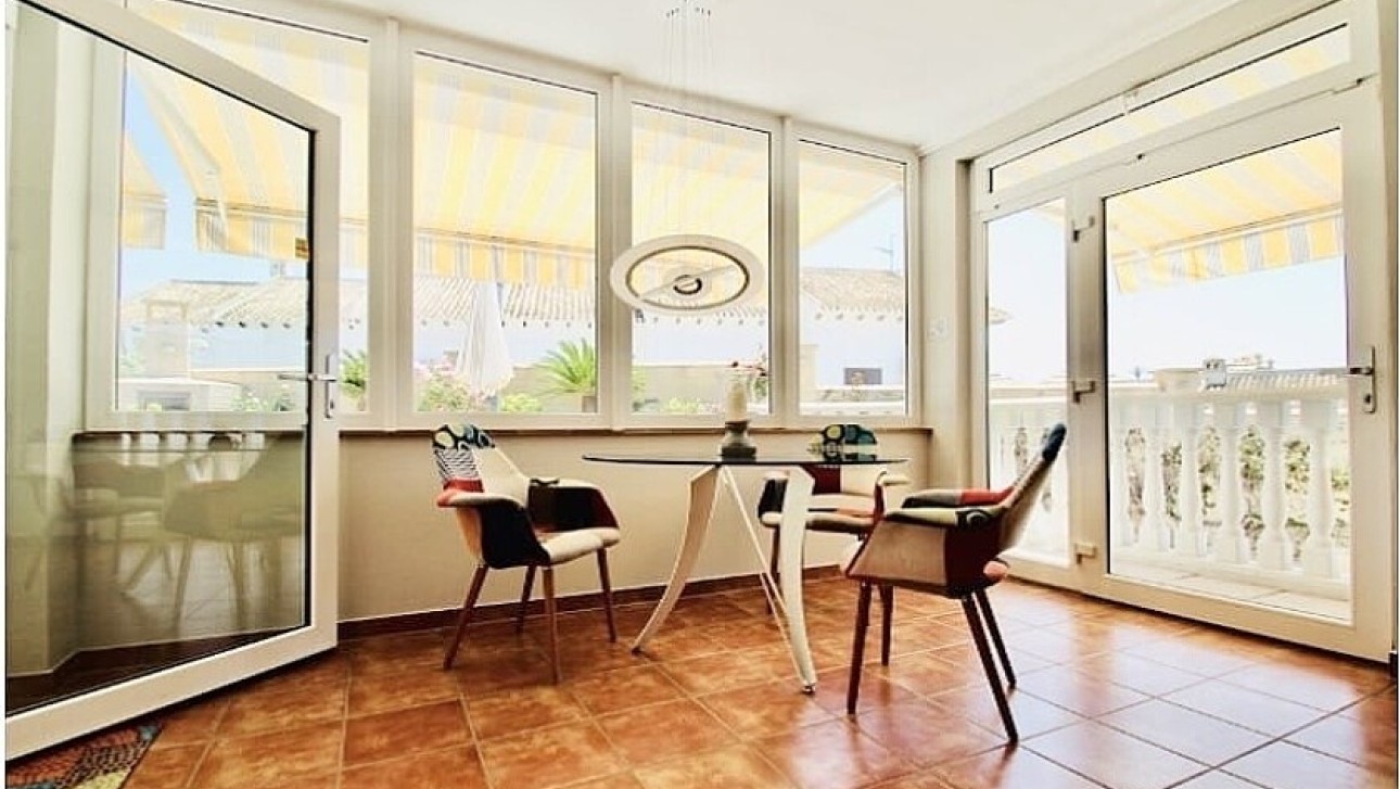 Resale - Semidetached villa - Orihuela Costa - La Zenia