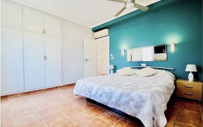 Resale - Semidetached villa - Orihuela Costa - La Zenia