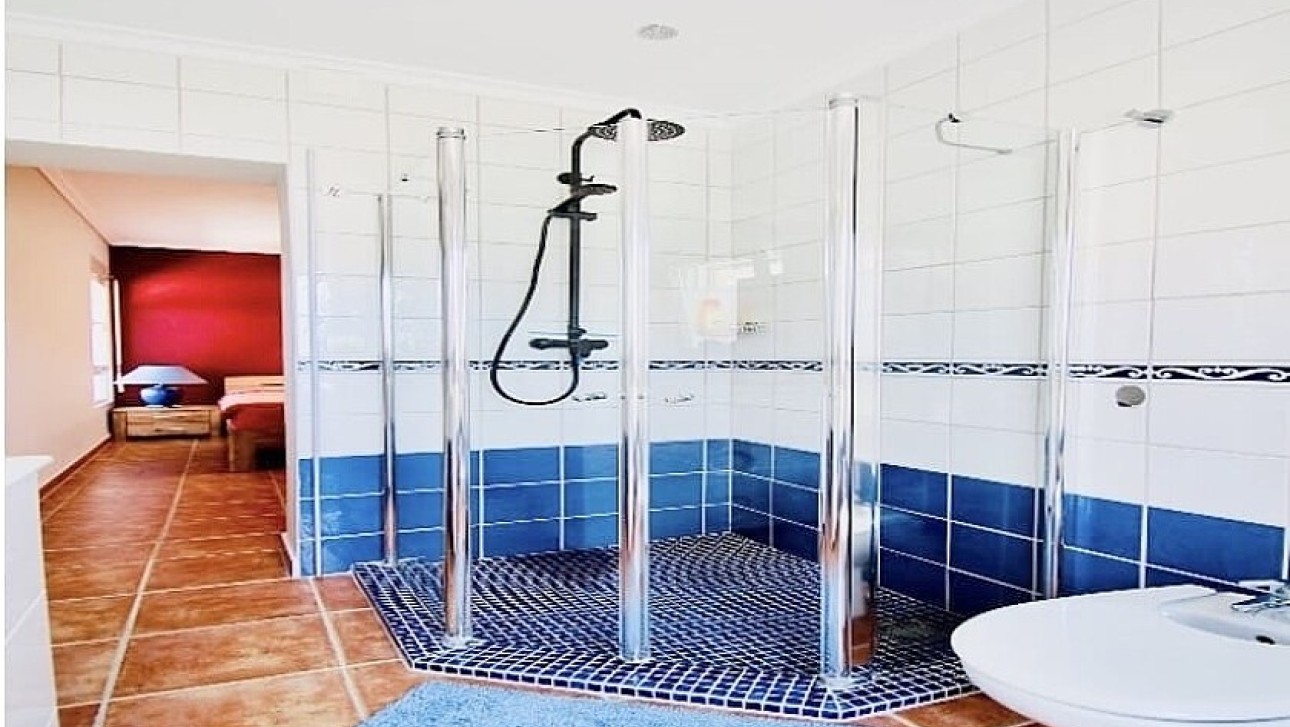 Resale - Semidetached villa - Orihuela Costa - La Zenia
