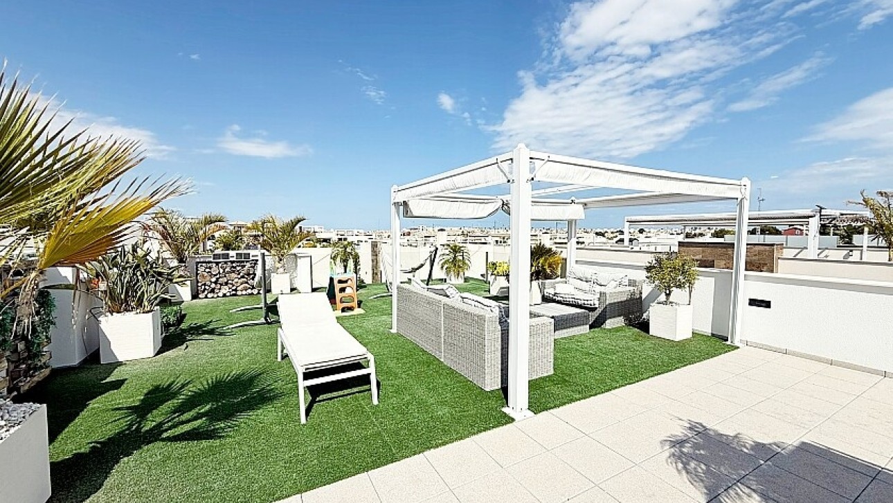 Resale - Luxury villa - Orihuela Costa - Villamartín