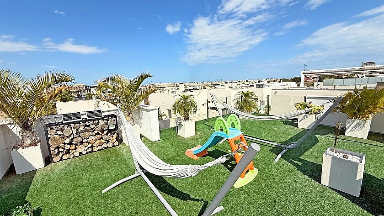 Resale - Luxury villa - Orihuela Costa - Villamartín
