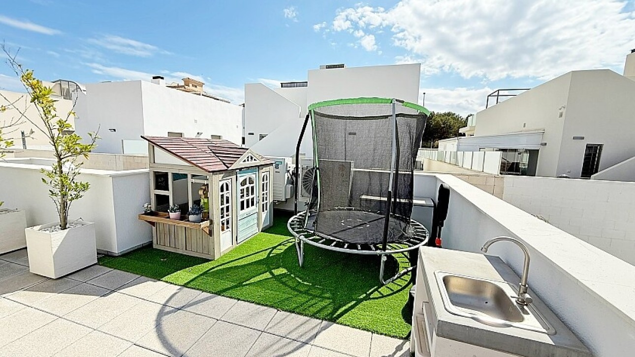 Resale - Luxury villa - Orihuela Costa - Villamartín