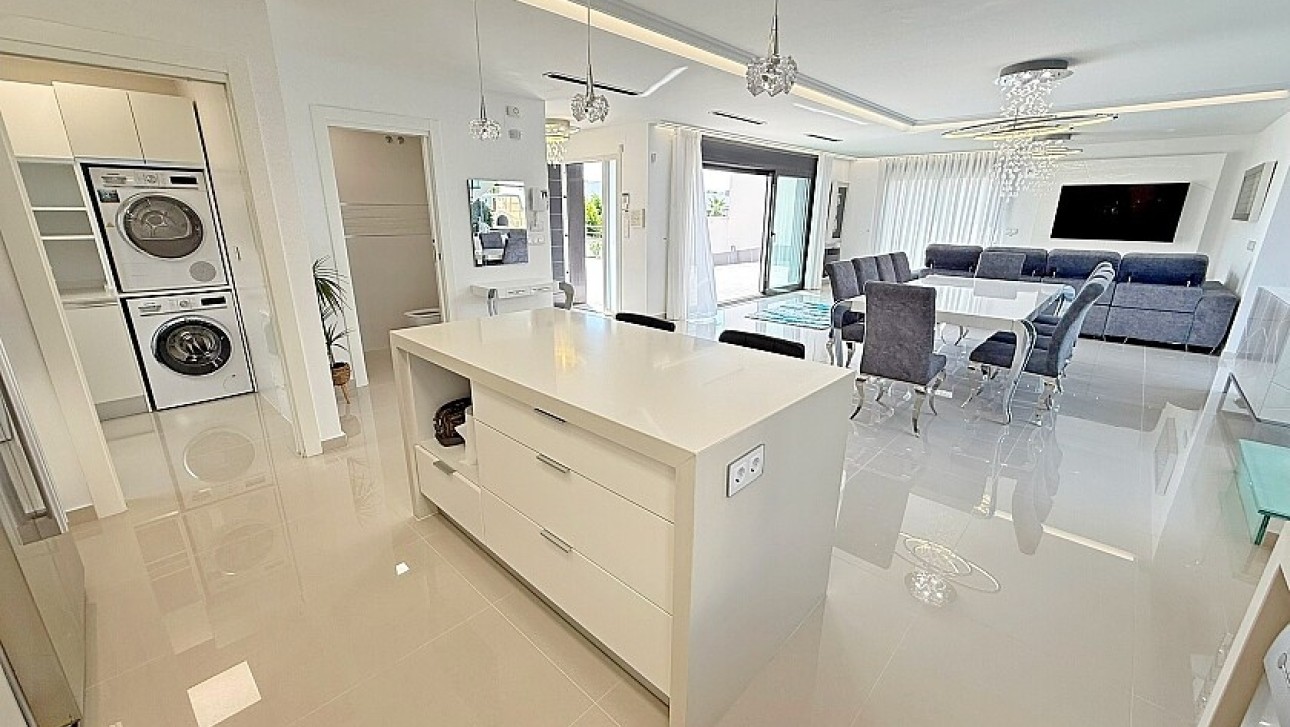 Resale - Luxury villa - San Miguel de Salinas - Mirador de San Miguel
