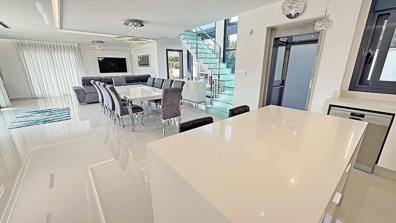 Resale - Luxury villa - San Miguel de Salinas - Mirador de San Miguel