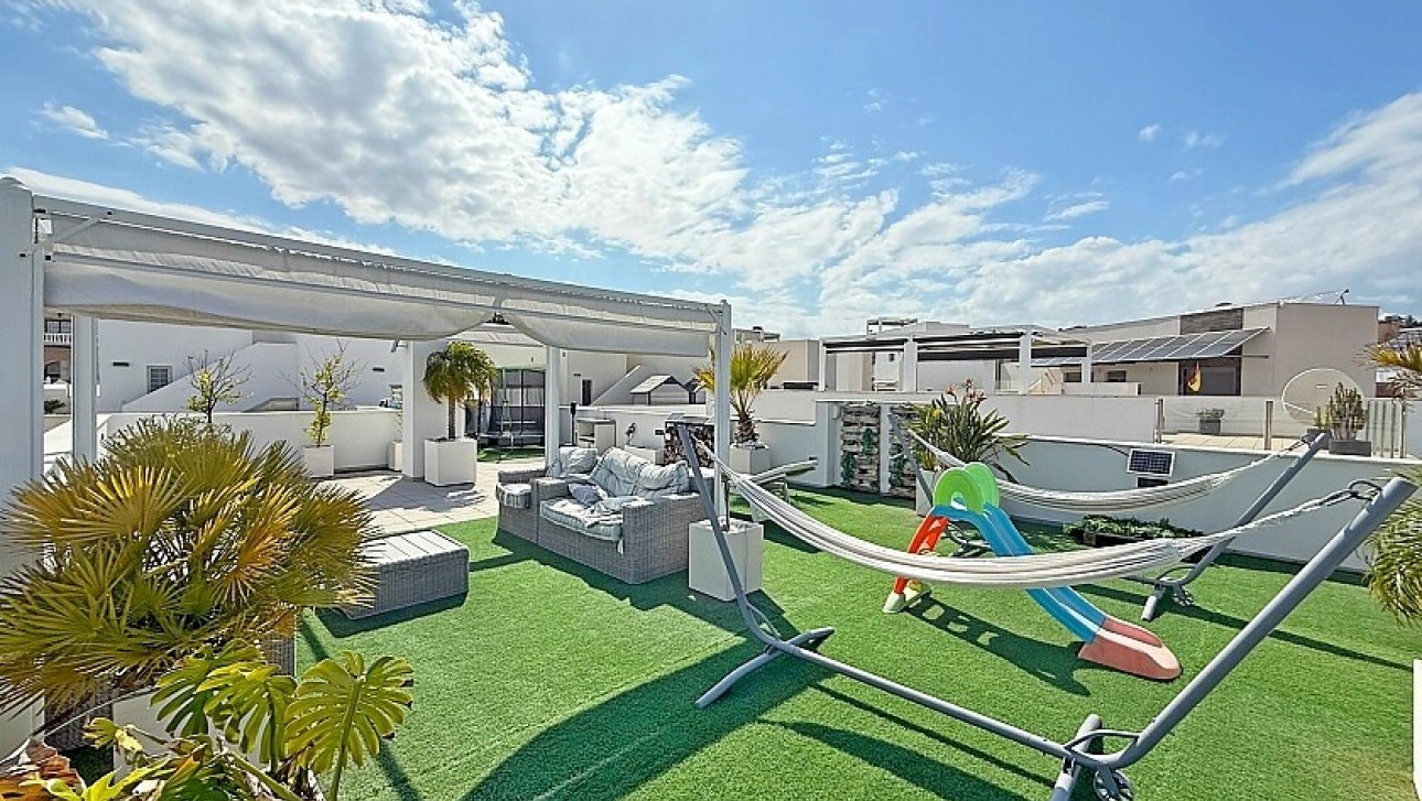 Resale - Luxury villa - Orihuela Costa - Villamartín