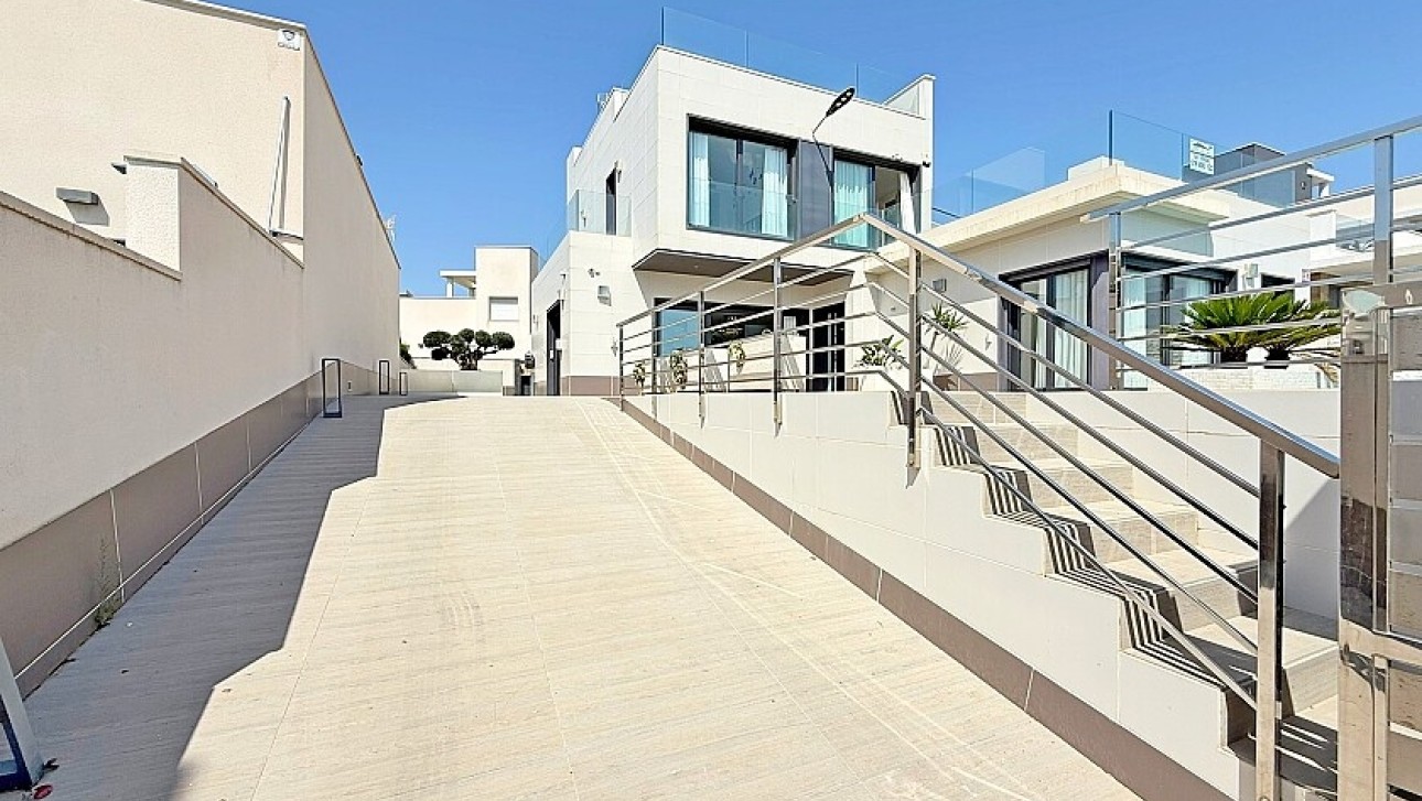 Resale - Luxury villa - San Miguel de Salinas - Mirador de San Miguel