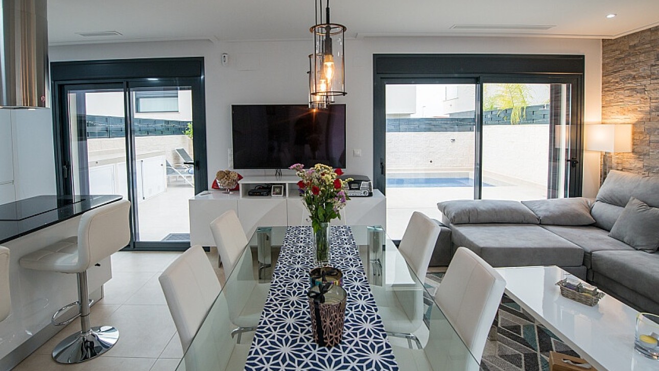 Resale - Semidetached villa - Benijofar