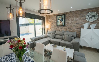 Resale - Semidetached villa - Benijofar