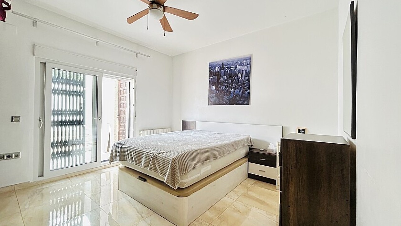 Resale - Semidetached villa - Torrevieja - Los Balcones
