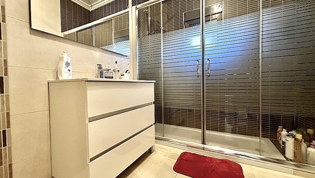 Resale - Semidetached villa - Torrevieja - Los Balcones