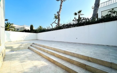 Resale - Semidetached villa - Torrevieja - Los Balcones