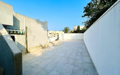 Resale - Semidetached villa - Torrevieja - Los Balcones