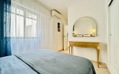 Resale - Apartment - Torrevieja - Playa del Acequión