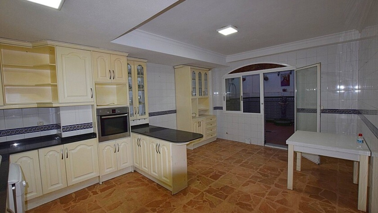 Resale - Apartment - Torrevieja - Centro ciudad