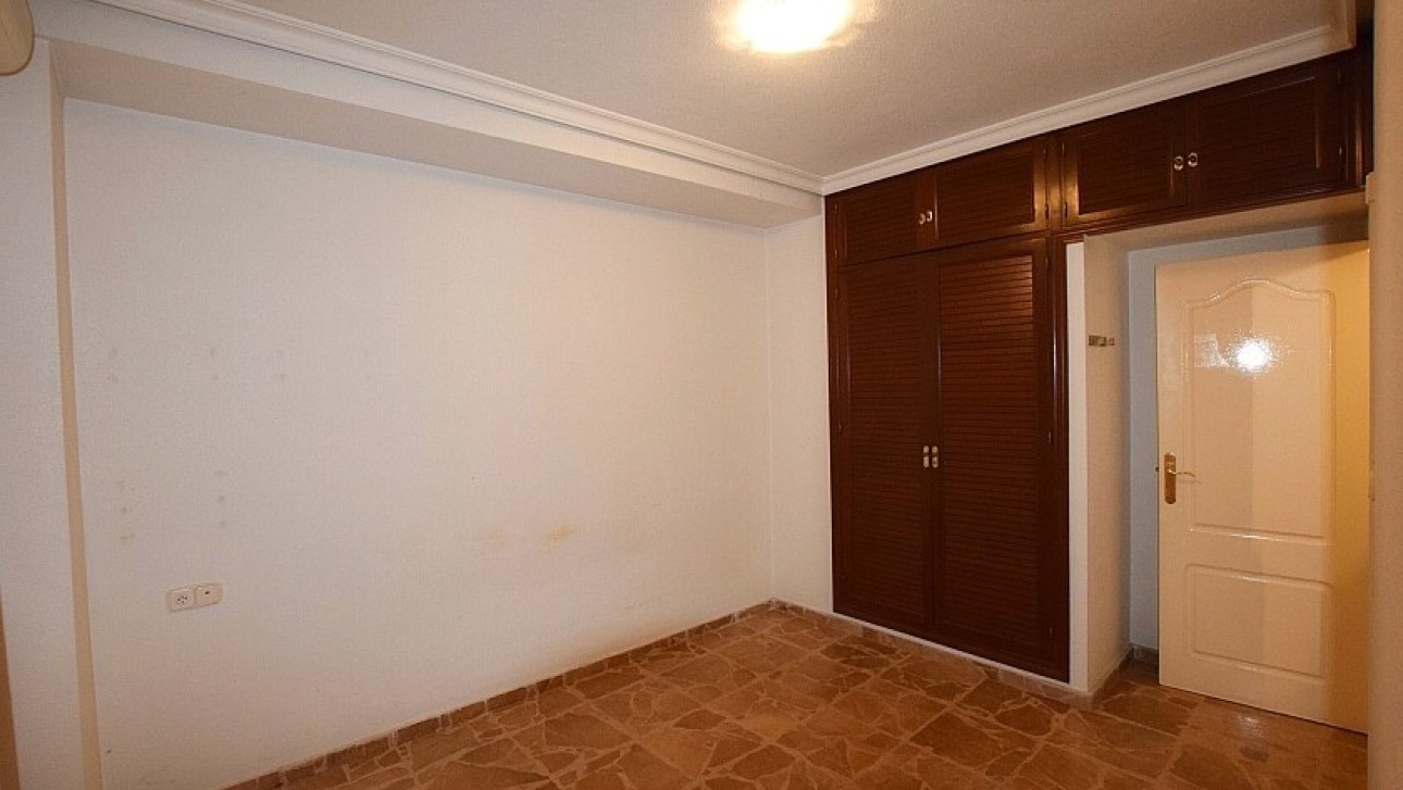 Resale - Apartment - Torrevieja - Centro ciudad