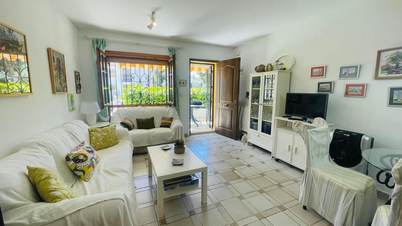 Resale - Apartment - Orihuela Costa - Villamartín