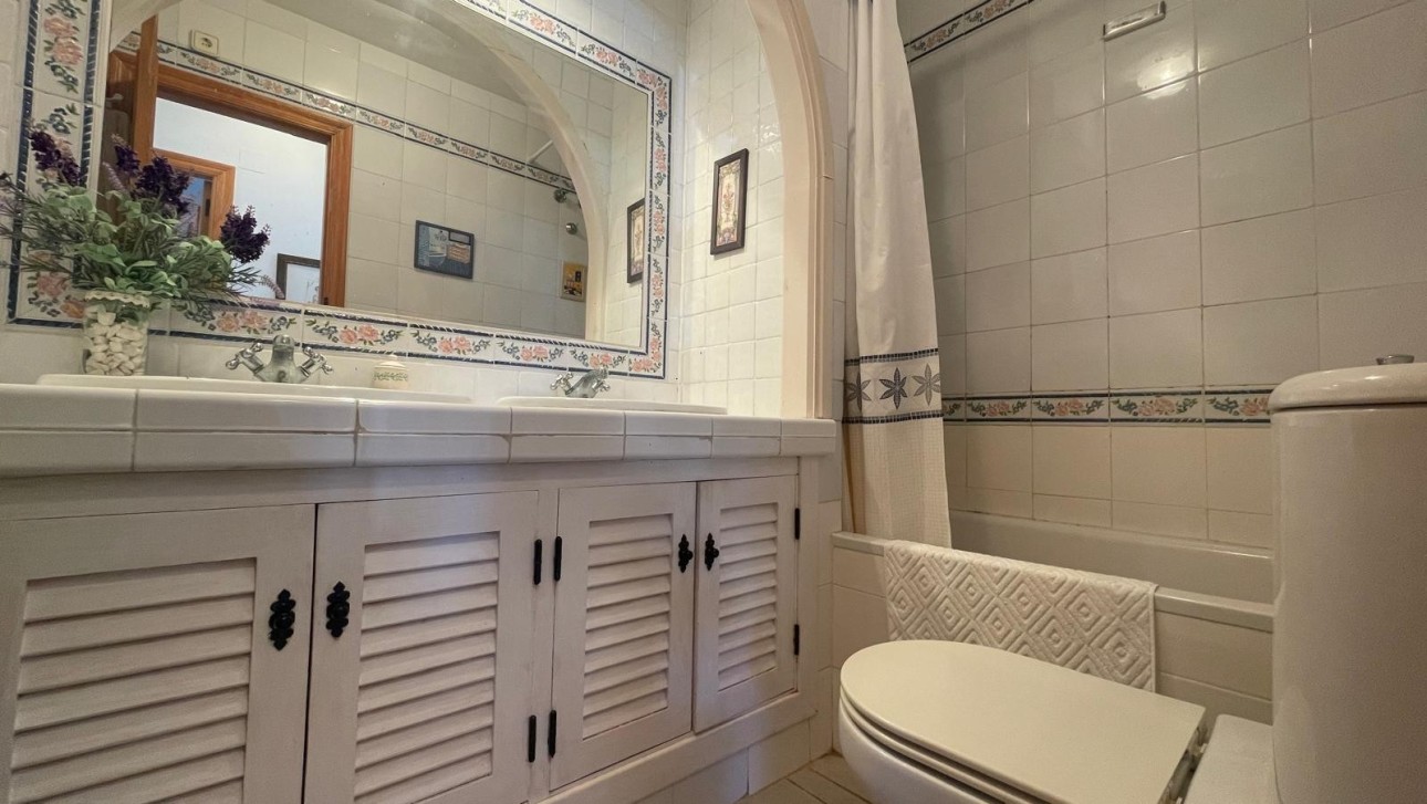 Resale - Apartment - Orihuela Costa - Villamartín