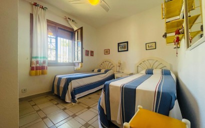 Resale - Apartment - Orihuela Costa - Villamartín