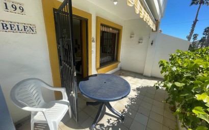 Resale - Apartment - Orihuela Costa - Villamartín