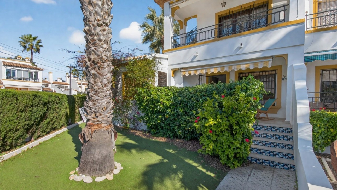 Resale - Apartment - Orihuela Costa - Villamartín