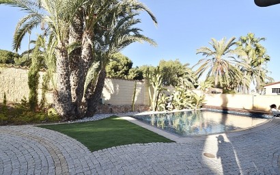 Resale - Semidetached villa - Orihuela Costa - La Zenia