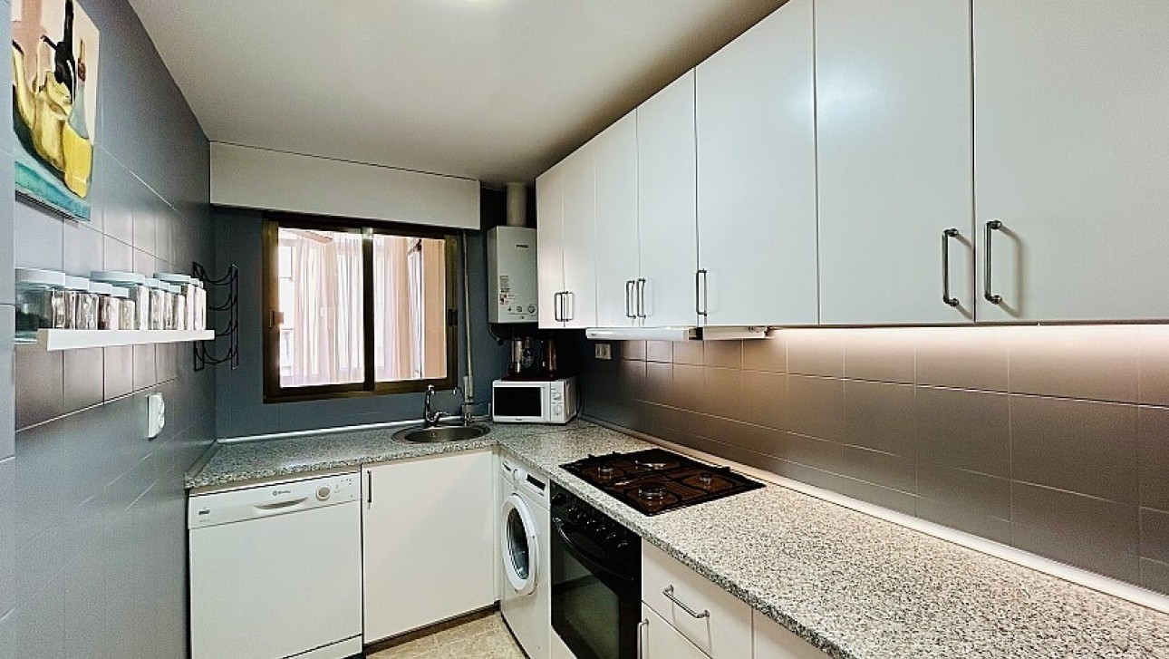 Resale - Apartment - Torrevieja - Playa del Acequión