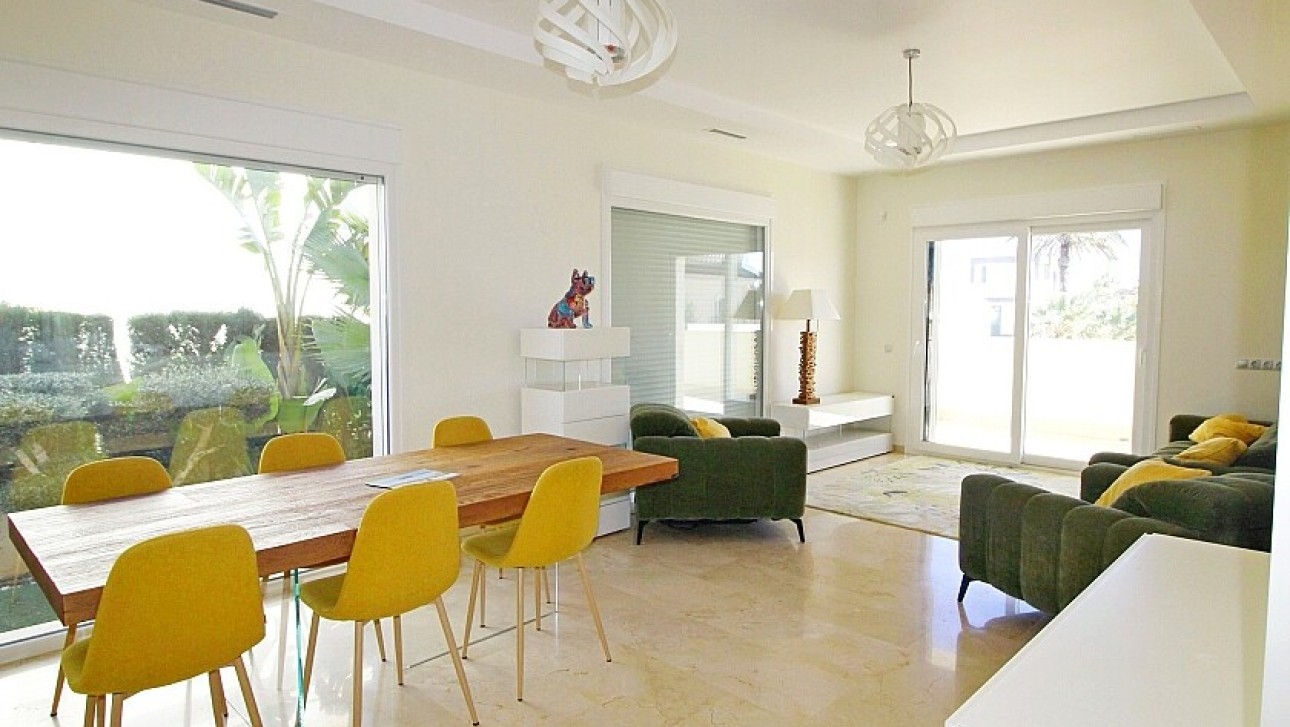 Resale - Villa - Orihuela Costa - La Zenia