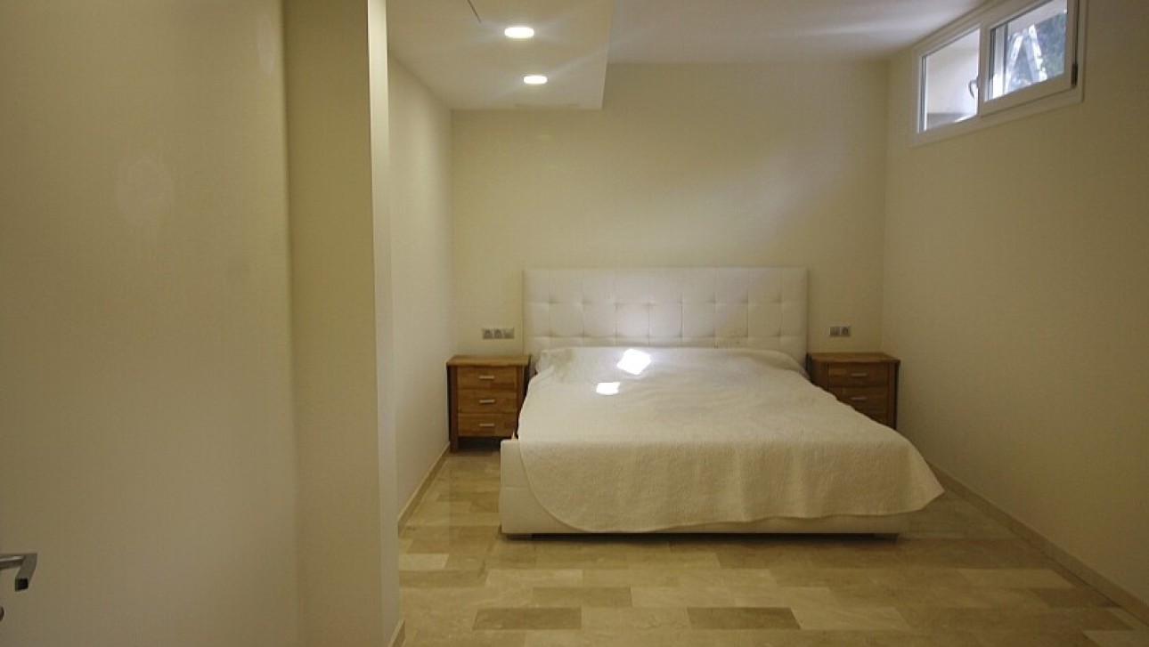 Resale - Villa - Orihuela Costa - La Zenia