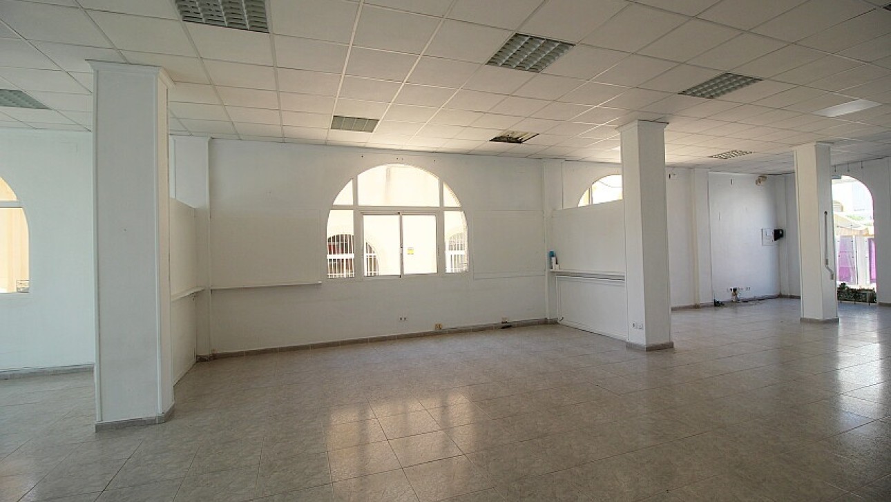 Resale - Commercial - Orihuela Costa - La Zenia