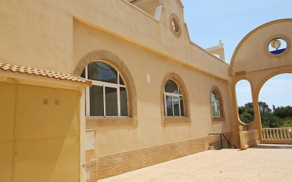 Resale - Commercial - Orihuela Costa - La Zenia