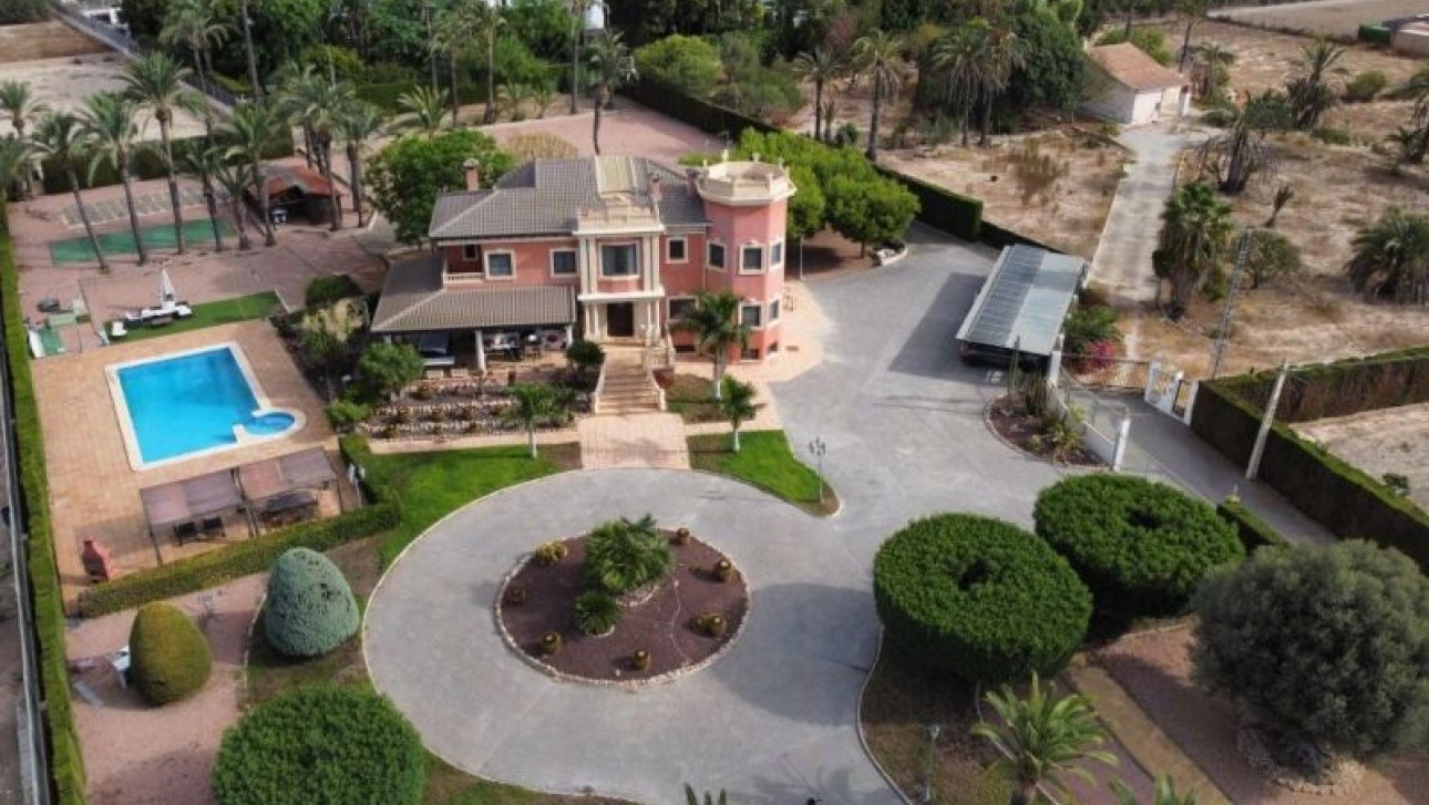 Herverkoop - Villa - Elche