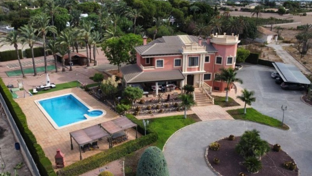 Herverkoop - Villa - Elche