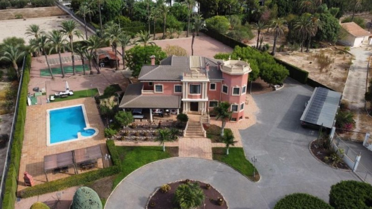 Herverkoop - Villa - Elche