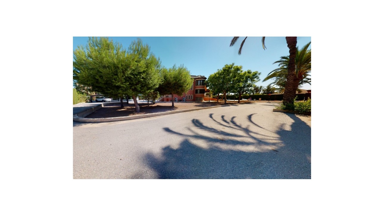 Herverkoop - Villa - Elche