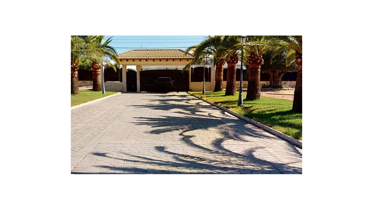 Herverkoop - Villa - Elche