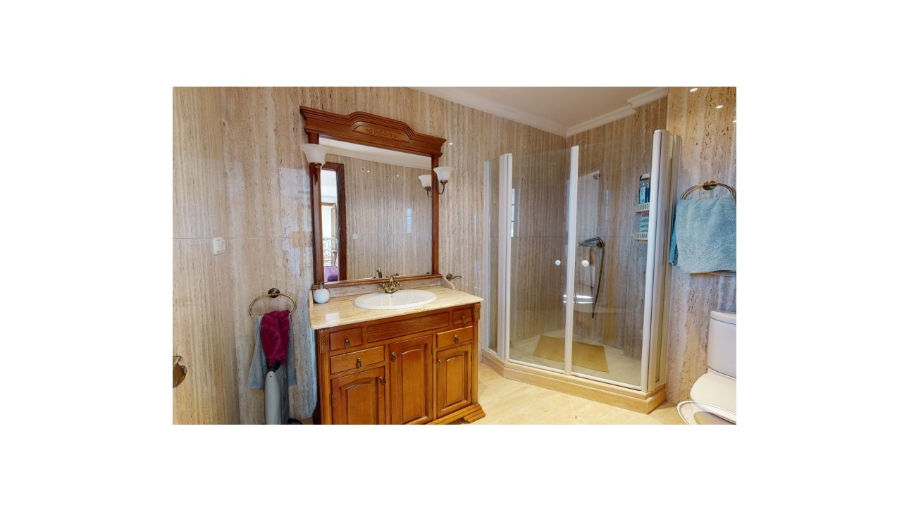 Herverkoop - Villa - Elche