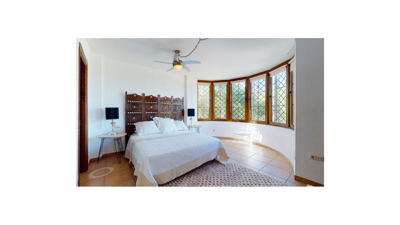 Herverkoop - Villa - Elche