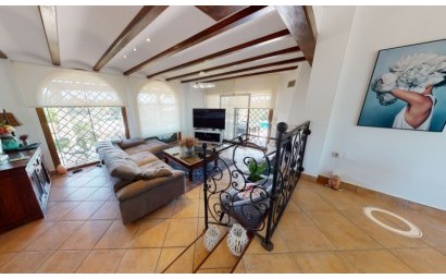 Herverkoop - Villa - Elche