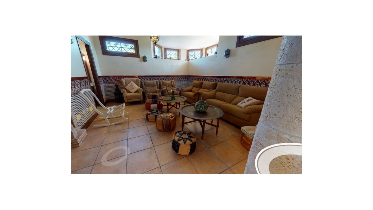 Herverkoop - Villa - Elche