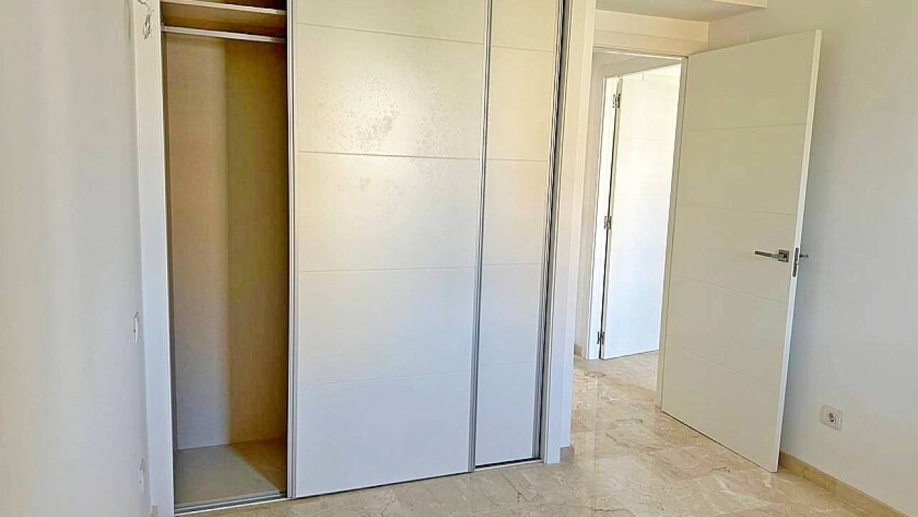 Odsprzedaż - Apartment - Punta Prima